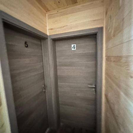 Bungalow House - 5 Rooms Zolaci Экстерьер фото