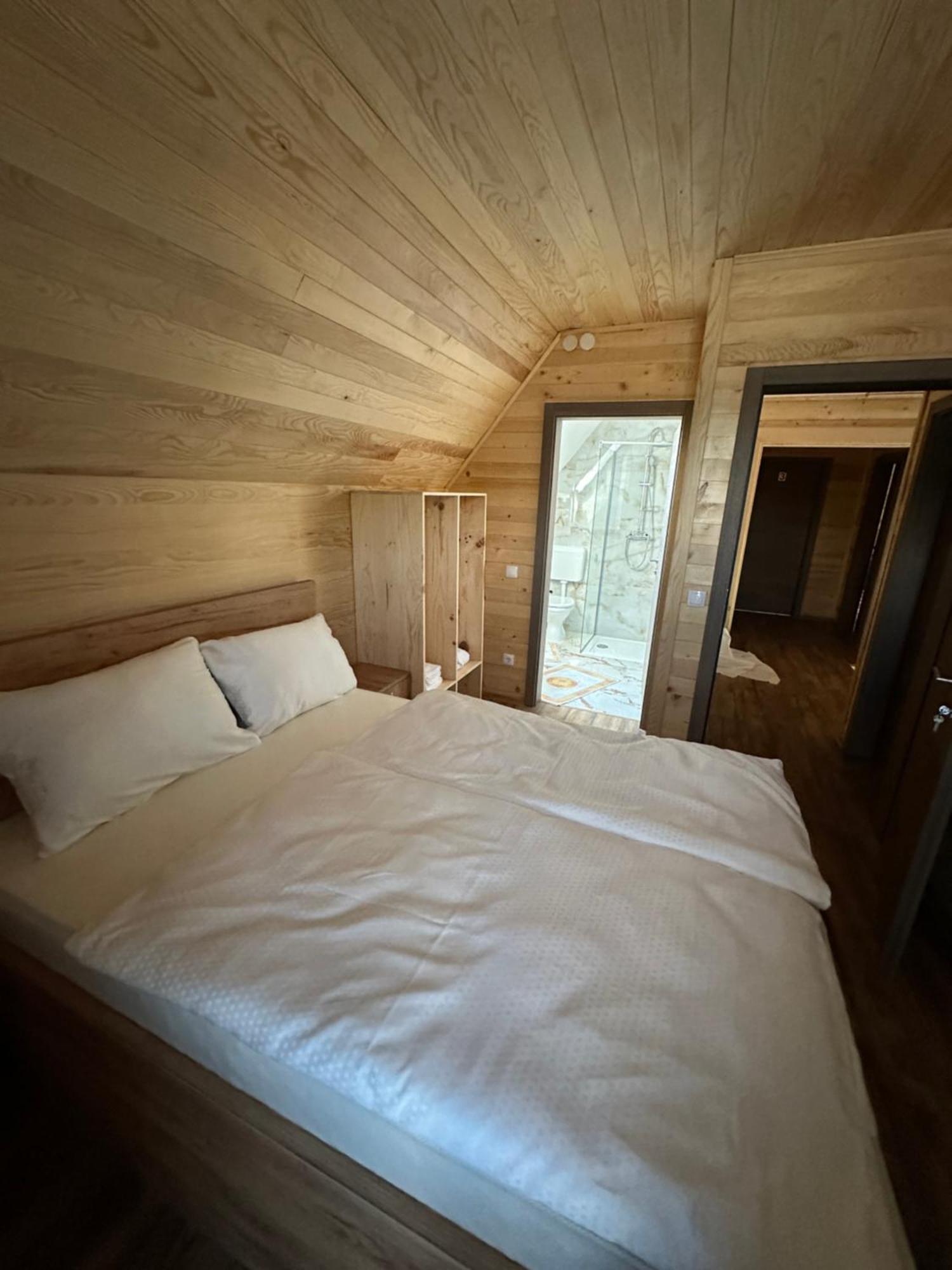Bungalow House - 5 Rooms Zolaci Экстерьер фото