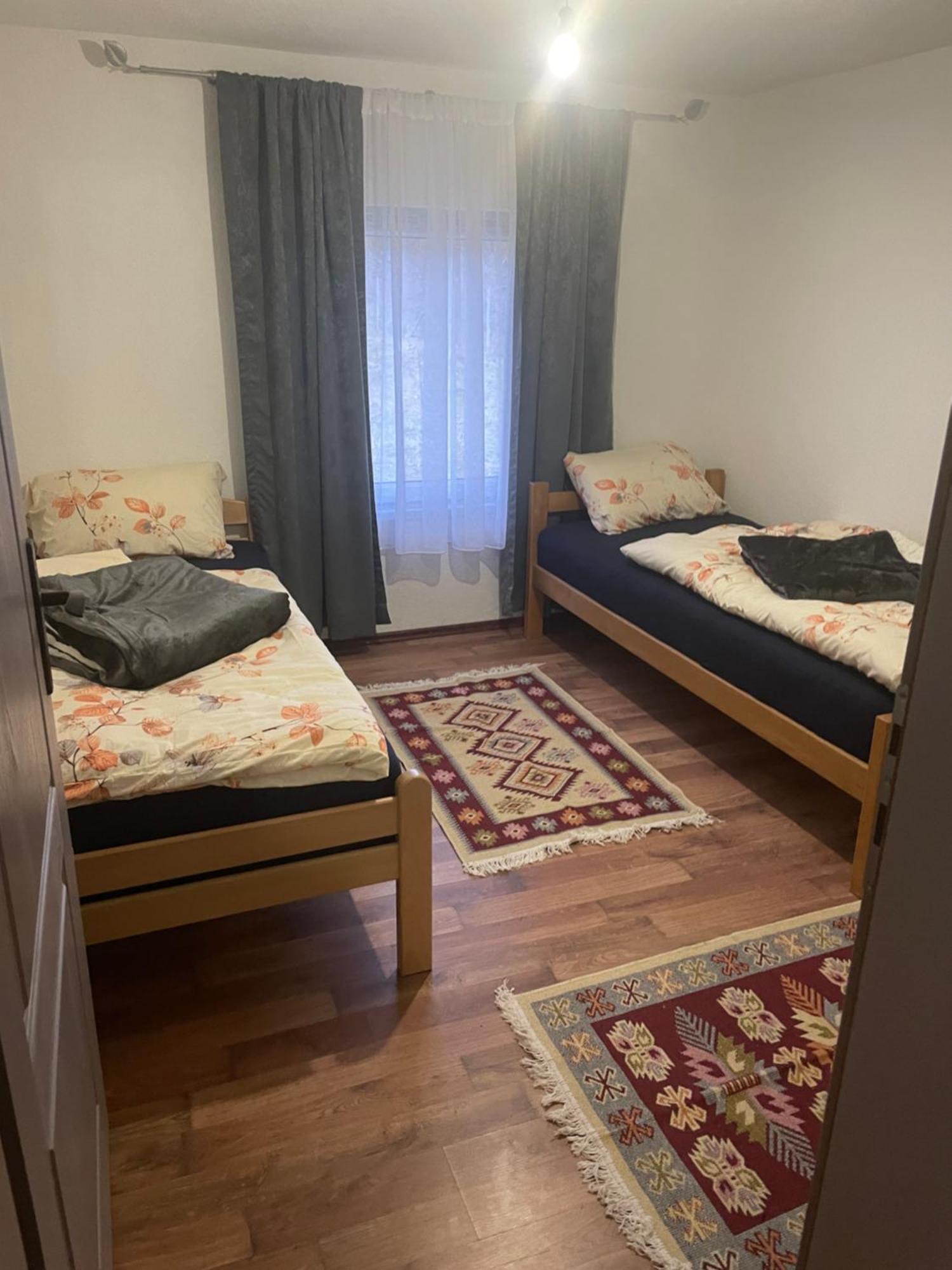 Bungalow House - 5 Rooms Zolaci Экстерьер фото